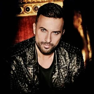 Real AVM konser alanı VIP minibüs transferi