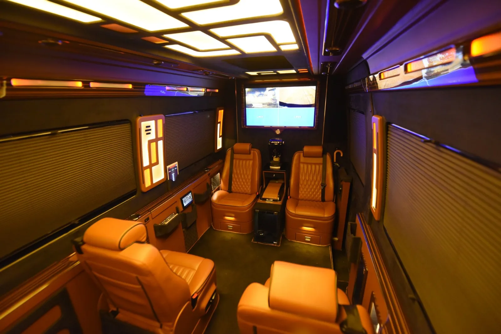 Mercedes Sprinter VIP - photo 3