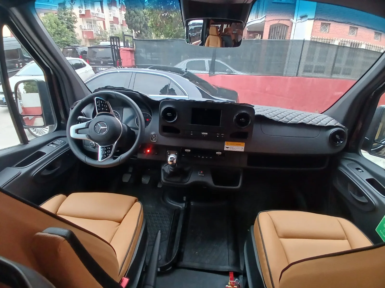 Mercedes Sprinter - photo 5