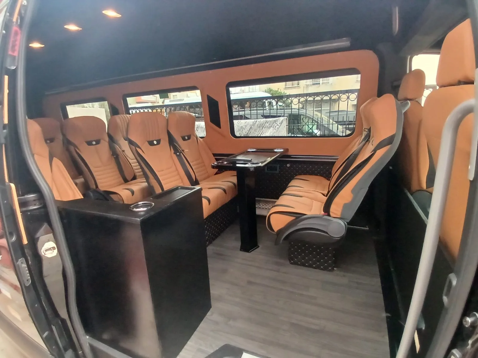 Mercedes Sprinter - photo 8