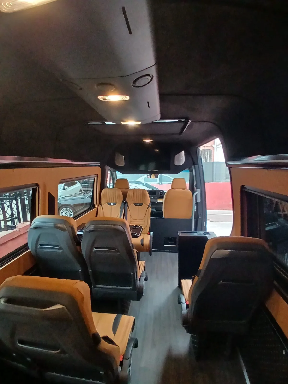 Mercedes Sprinter - photo 9